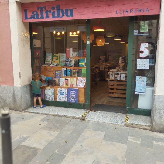 La llibreria La Tribu es troba a Sant Andreu. Foto: @tribullibreria La llibreria La Tribu es troba a Sant Andreu. Foto: @tribullibreria