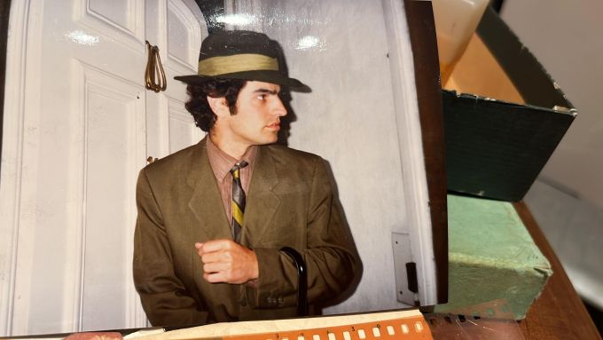 Víctor Bocanegra és una de les veus més personals i inclassificables de l’escena musical catalana. Foto cedida