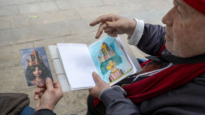 “With AI I take the drawings and make them move”, he explains. Photo: Joanna Chichelnitzky