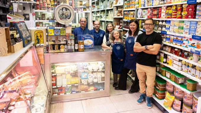 Conserves Llopart, now with Toni Alcaraz at the helm (right), opened in 1948. Photo: Joanna Chichelnitzky