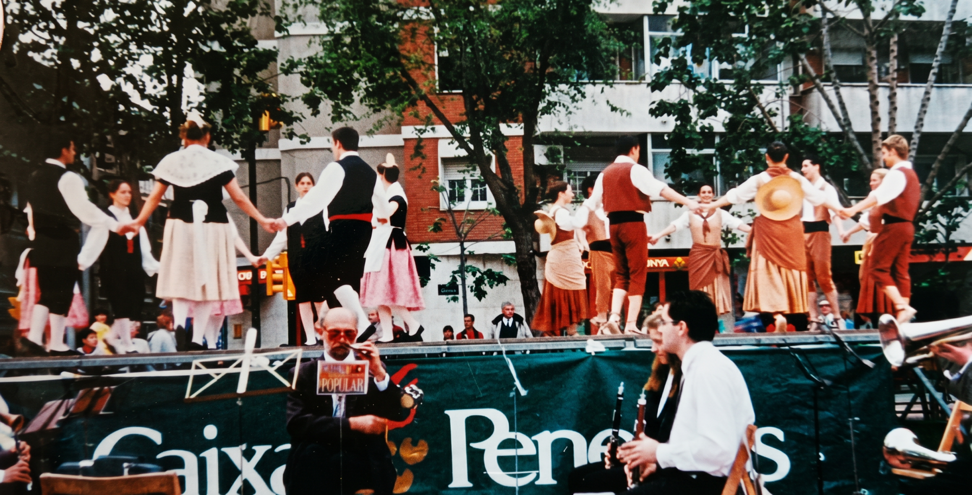 Primer Festival de Dansa Tradicional d’Esplugues Any 2000