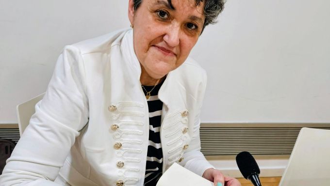 La Glòria, autora d’’Un estiu a Horta’, ha convertit la seva estima pel barri en una novel·la. Foto cedida